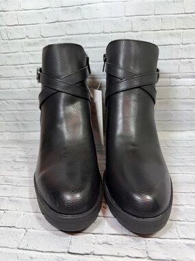 Naturalizer Waterproof NEW Black Cross-Strap Ankle Booties